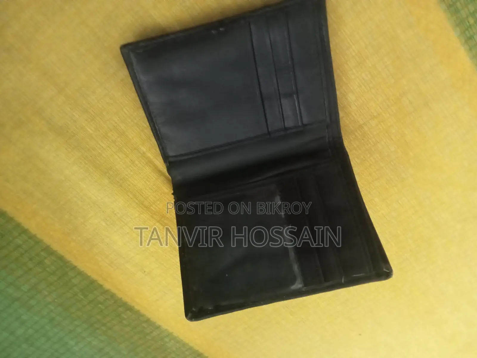 Minimal Wallet For Stylish Men