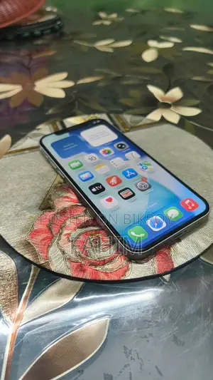 Apple iPhone 12 128 GB (Used)