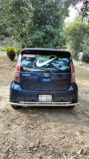 Toyota Passo . 2004