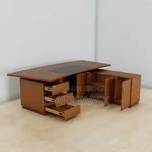 হাতিলে ডিরেক্টর টেবিল