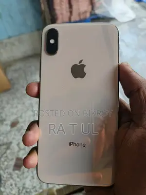 Apple iPhone XS (Used)