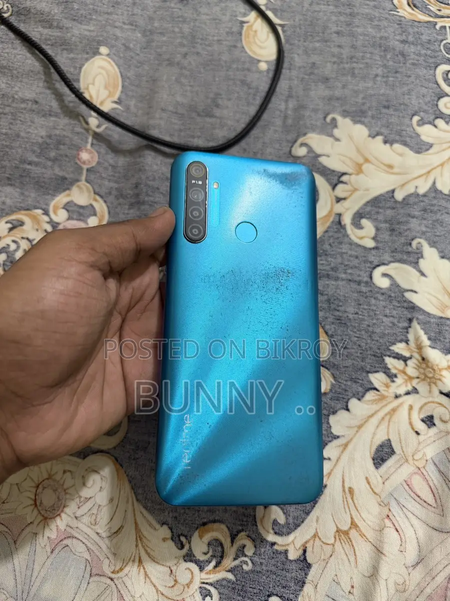 Realme 5i 4/64 (Used)