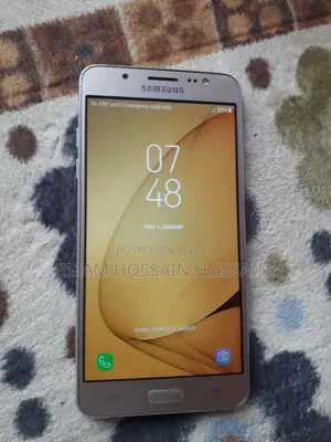 Samsung Galaxy J5 . (Used)