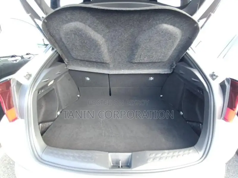 Toyota C-HR G Mood Nero 2021