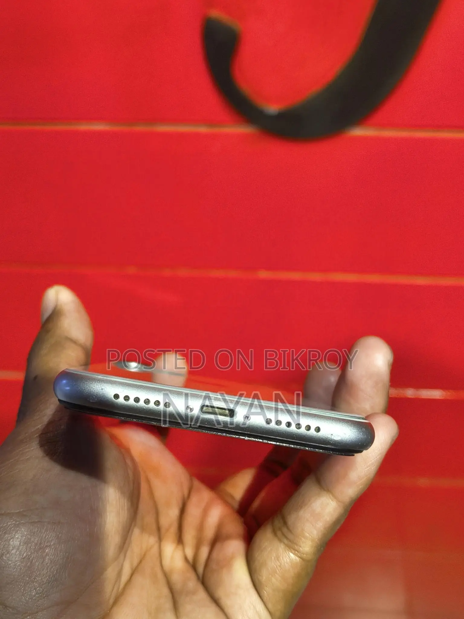 Apple iPhone 11 4/128 (Used)