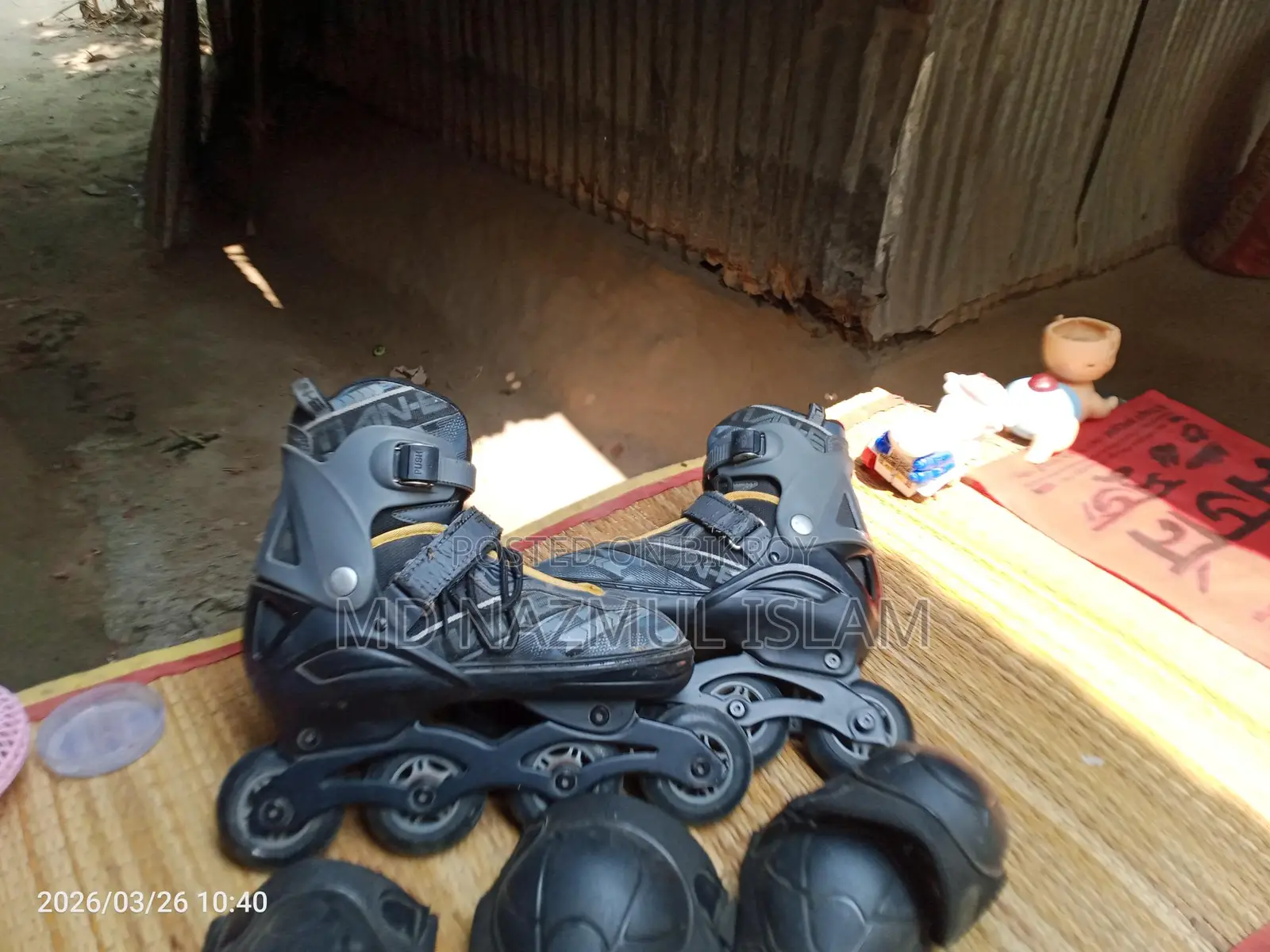 Skating Shoes