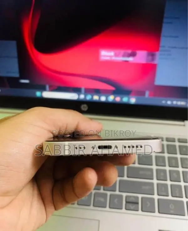 Apple iPhone 12 (Used)