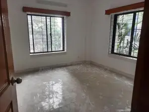 গুলশানে ৩০০০ বর্গফুটের অফিস স্পেস ভাড়া