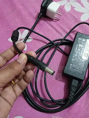 Laptop adapter Charger 19V MOTA Pin