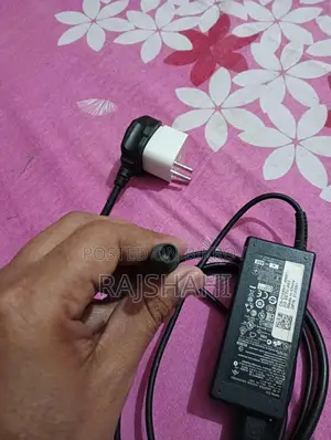 Laptop adapter Charger 19V MOTA Pin