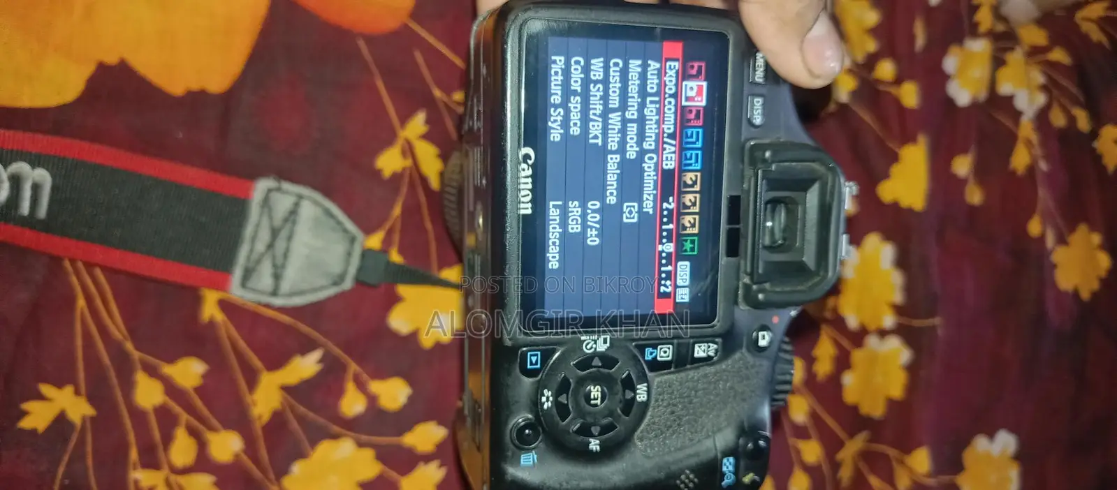 Canon E550D