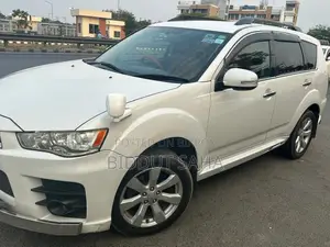 Mitsubishi Outlander 2010