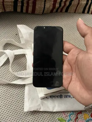 আইফোন ১৩ ডিসপ্লে