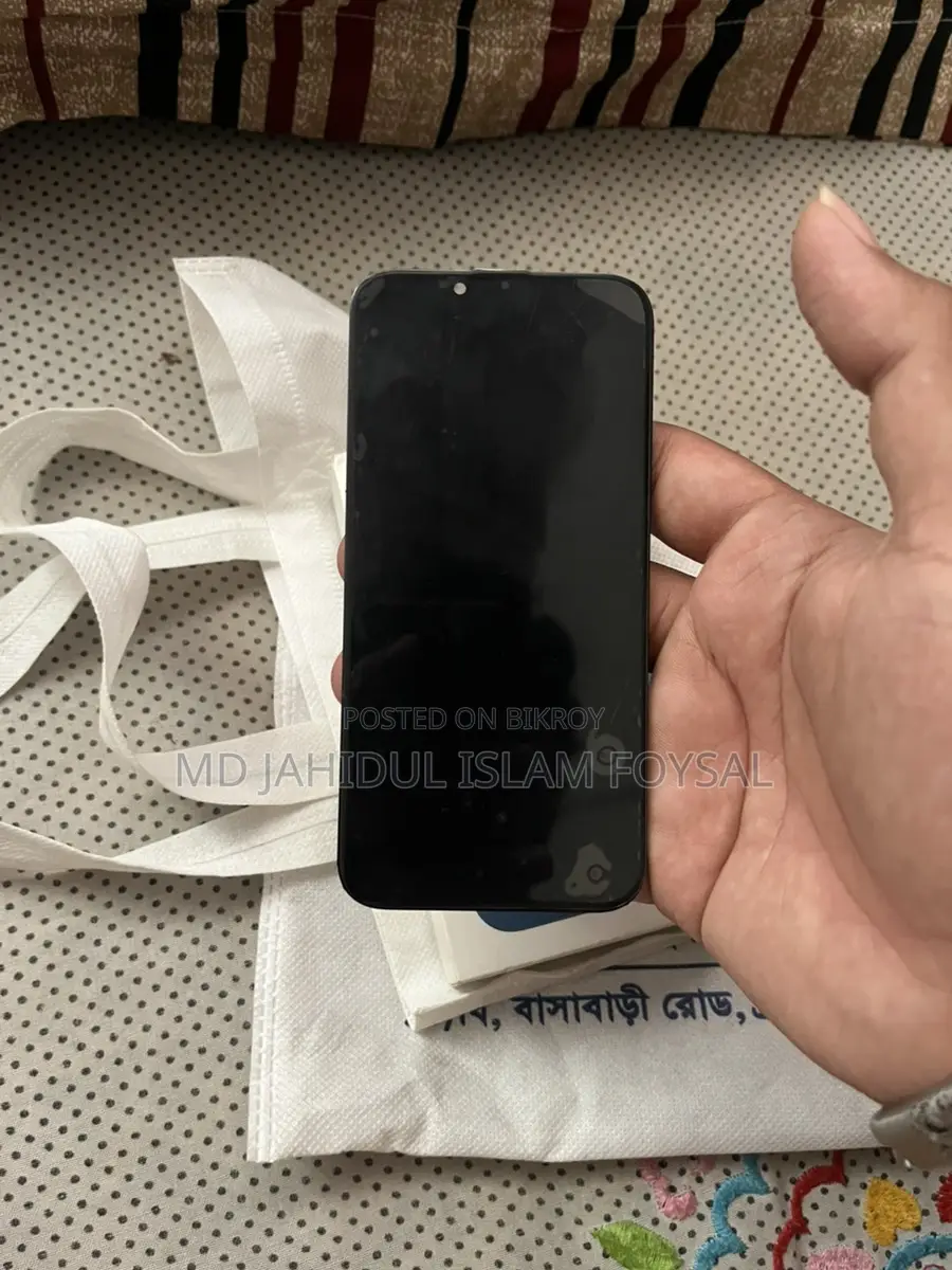 আইফোন ১৩ ডিসপ্লে
