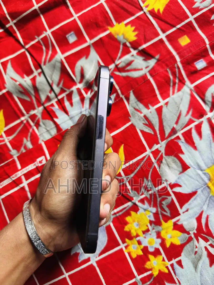 Apple iPhone 14 Pro . (Used)