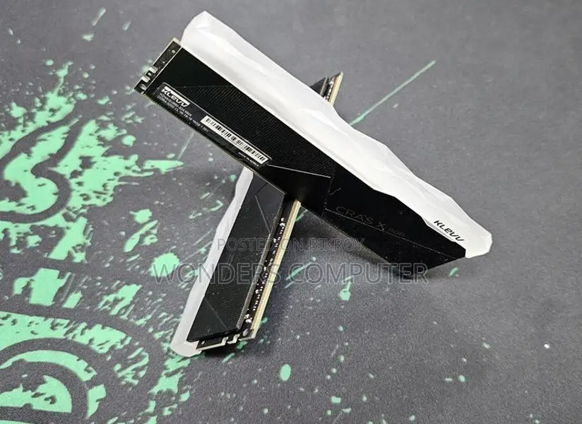 KLEV CRAS X RGB DDR4 16GB 3200MHz গেমিং ডেস্কটপ র‍্যাম ১ বছরের ওয়ারেন্টি