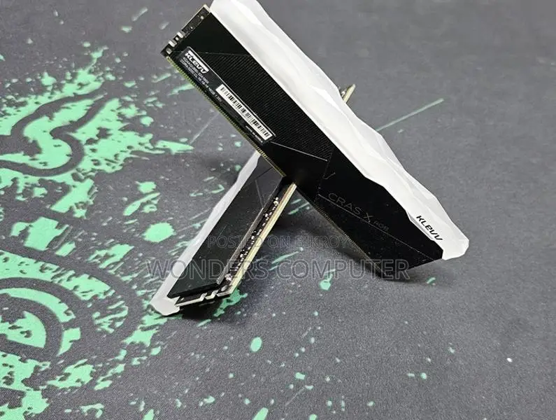KLEV CRAS X RGB DDR4 16GB 3200MHz গেমিং ডেস্কটপ র‍্যাম ১ বছরের ওয়ারেন্টি