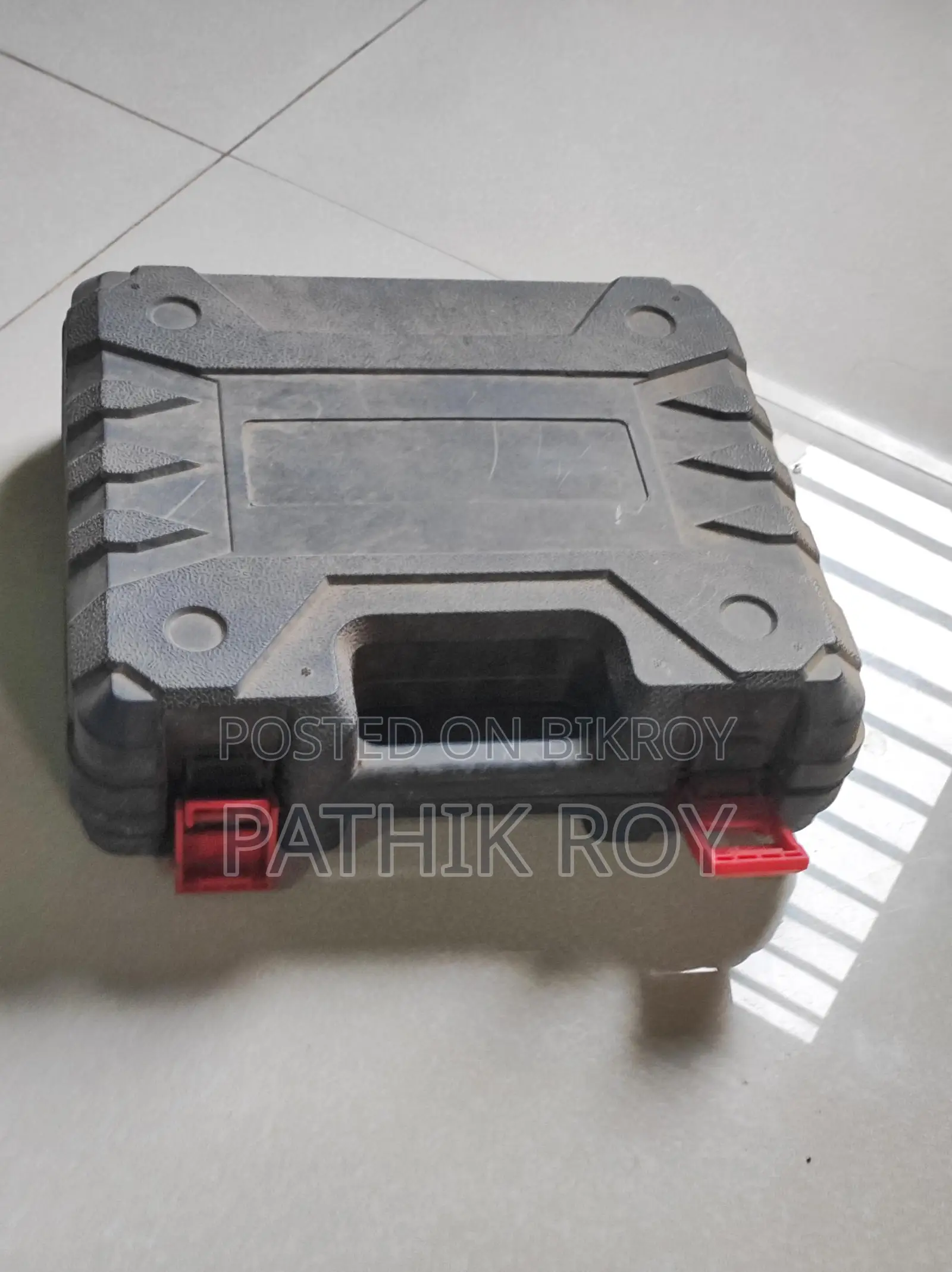 Portable drill machine.