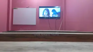 Samsung Crystal Ultra Hd (super Slim)