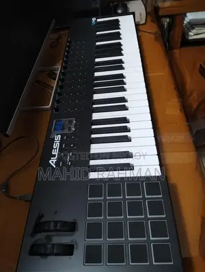 Alesis VI49 Midi keyboard Controller