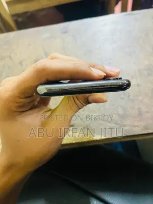 Apple iPhone X . (Used)