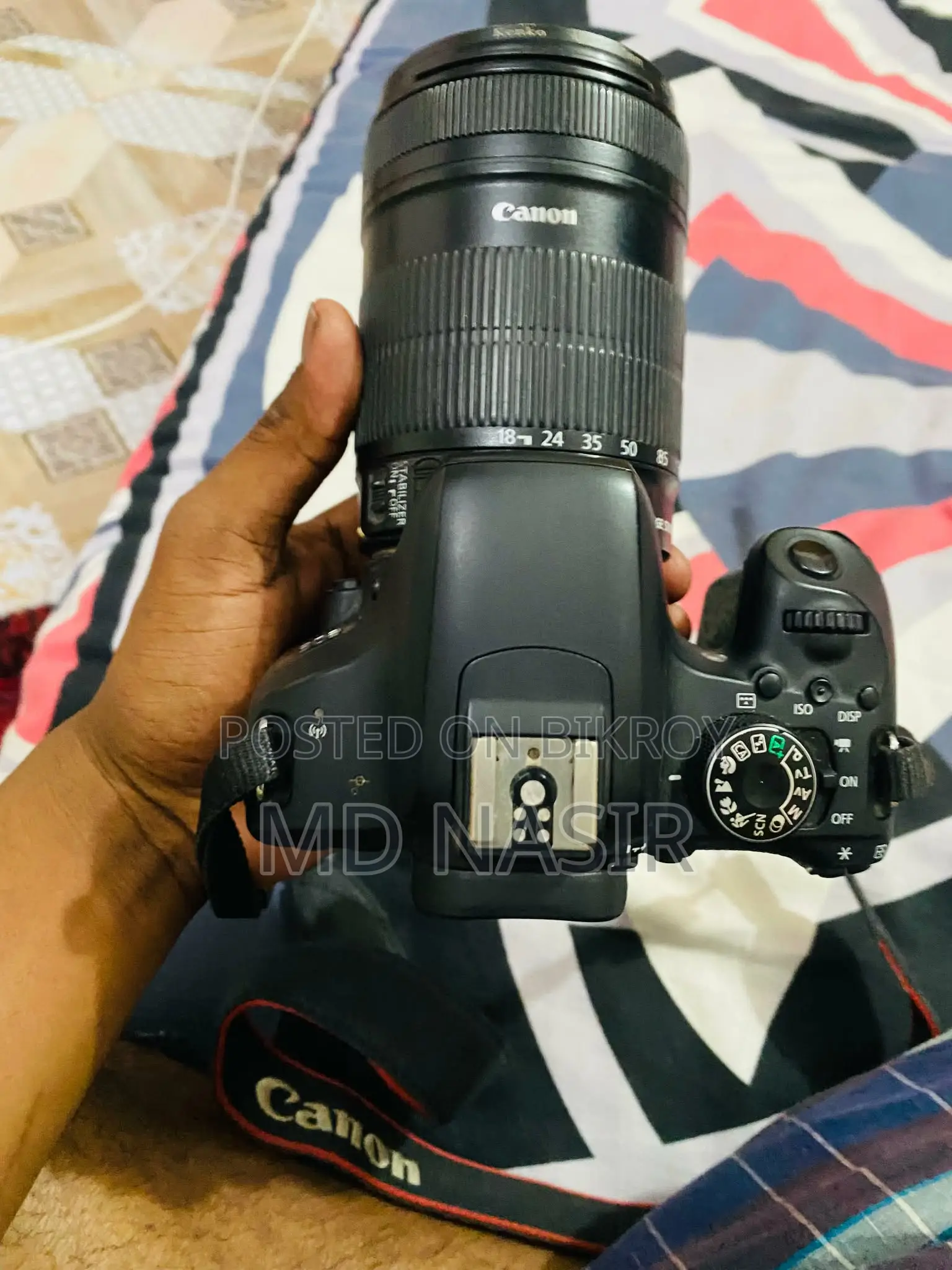 Canon 800D