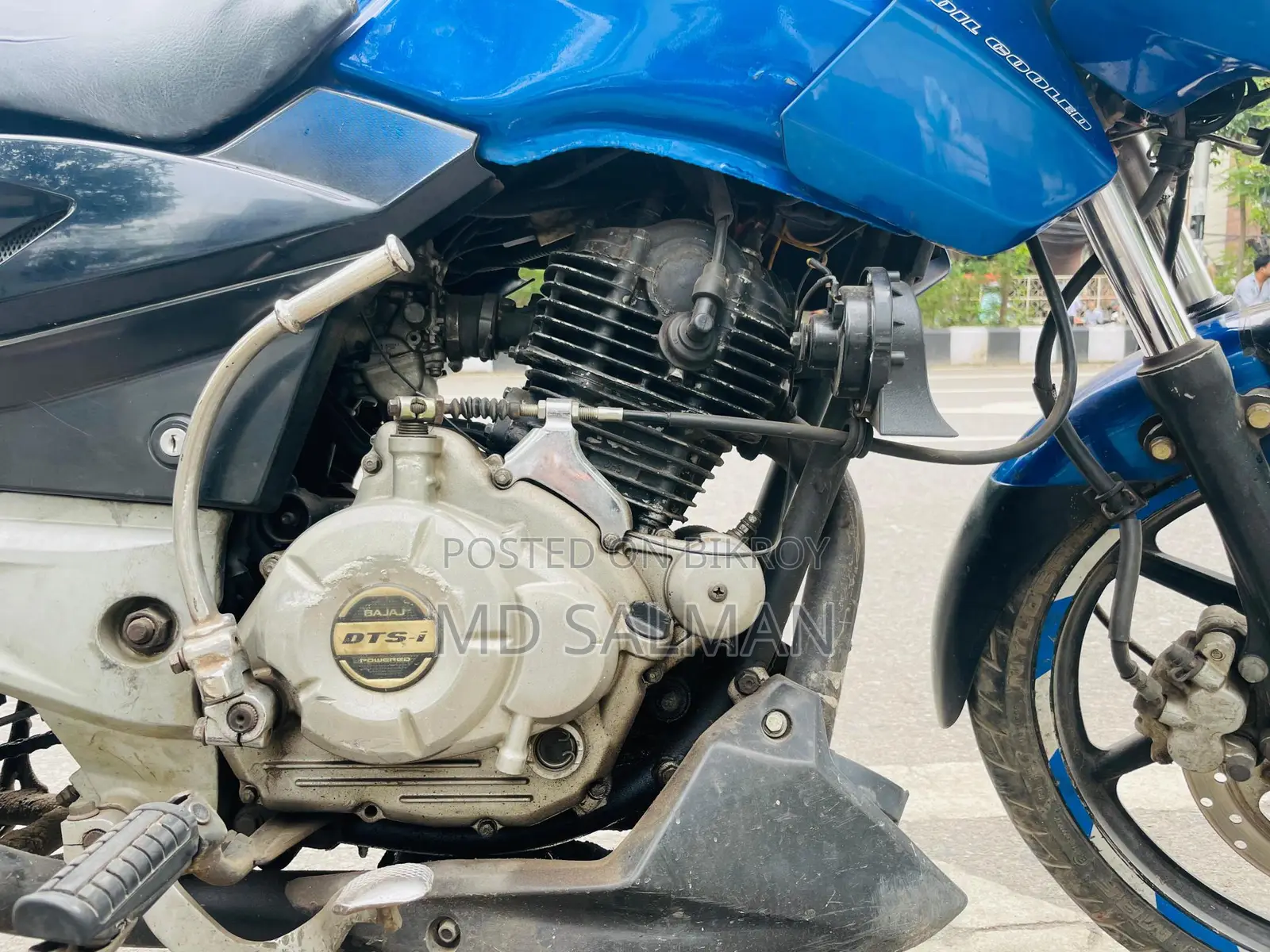 Bajaj Pulsar 150 . 2012