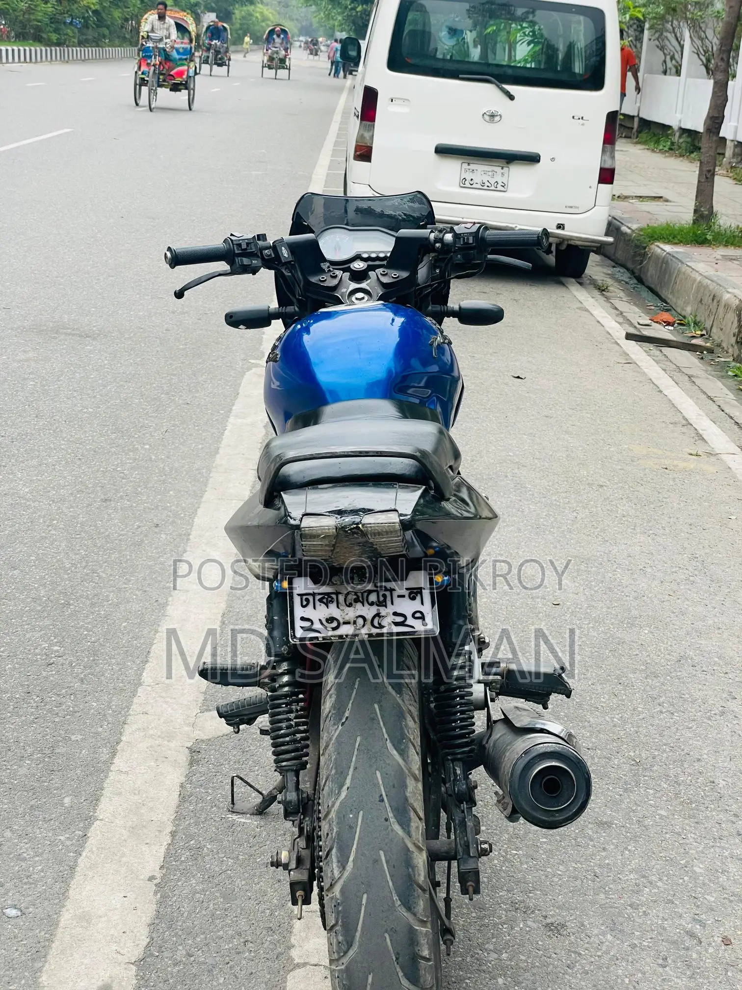 Bajaj Pulsar 150 . 2012