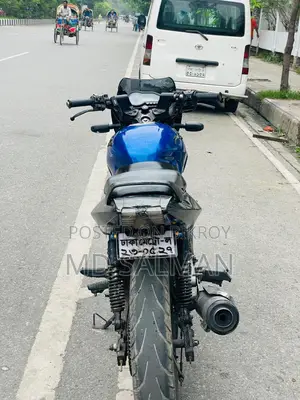 Bajaj Pulsar 150 . 2012