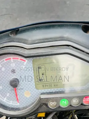Bajaj Pulsar 150 . 2012