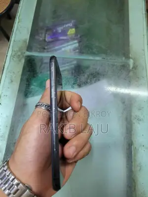 Apple iPhone 7 (Used)