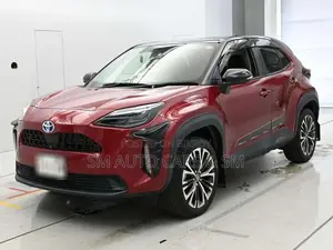 টয়োটা ইয়ারিস ক্রস জেড রেড ২ টোন ২০২১