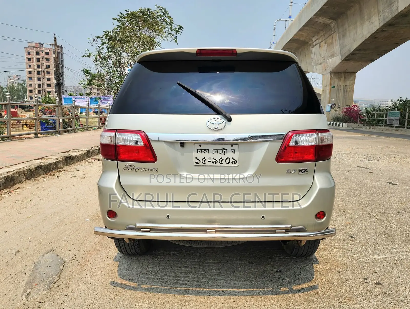Toyota Fortuner 7 Seater VVTi 4X4 2012