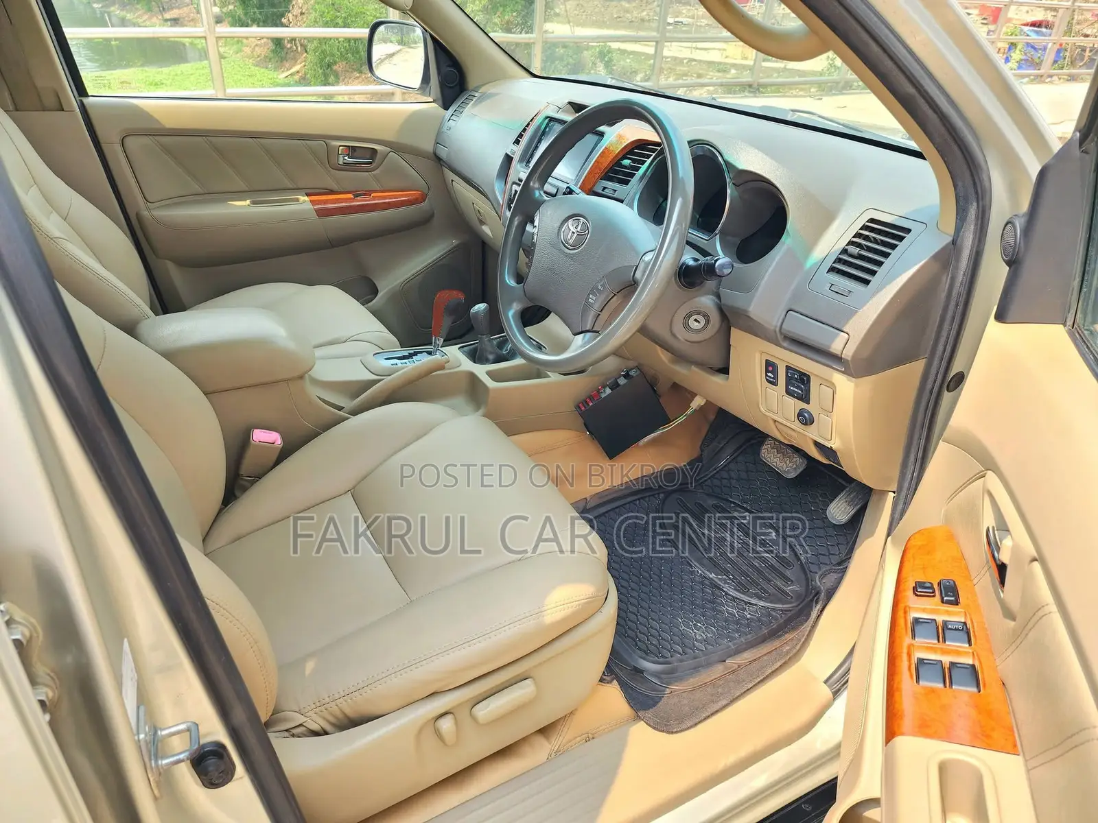 Toyota Fortuner 7 Seater VVTi 4X4 2012