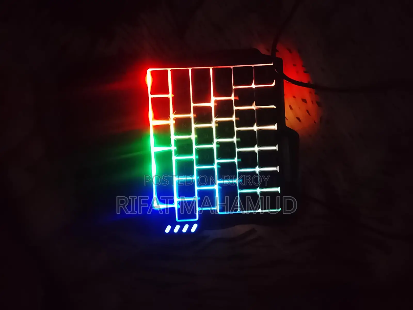 One-handed keyboard