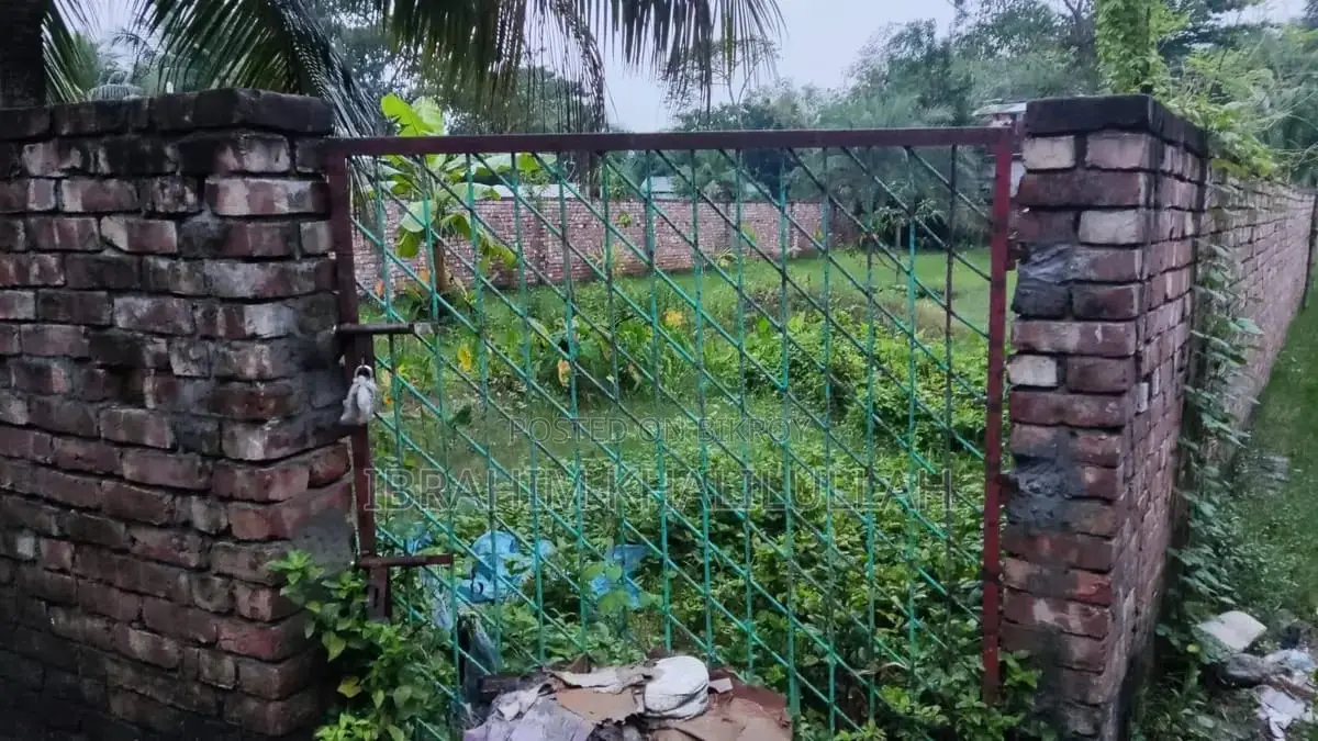 Land for Sale in Prime Location, Maheshwarpasha, Daulatpur with 3-Sided Road Access.