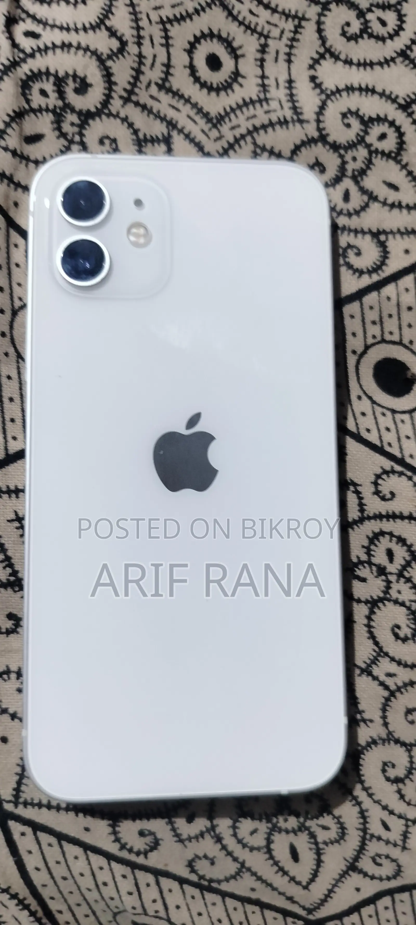 Apple iPhone 12 (Used)