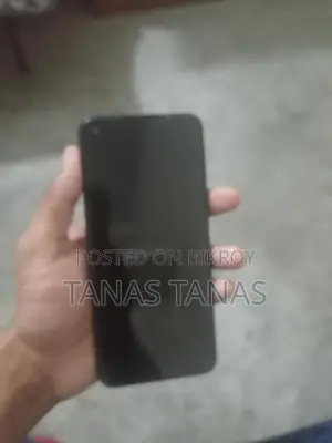 Realme 9i . (Used)