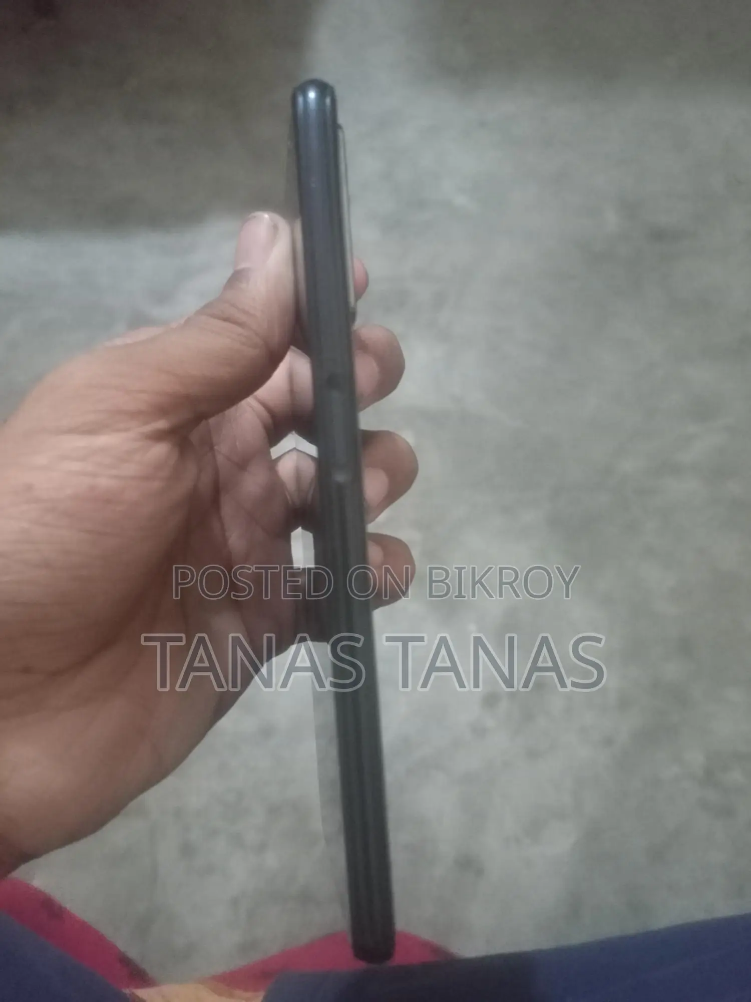 Realme 9i . (Used)