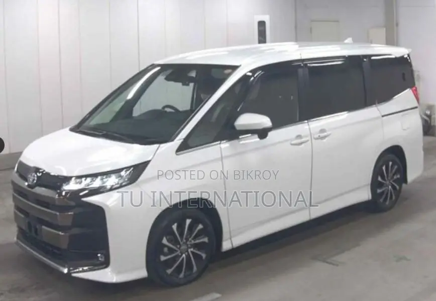 Toyota Noah S-Z Package Hybrid 2024