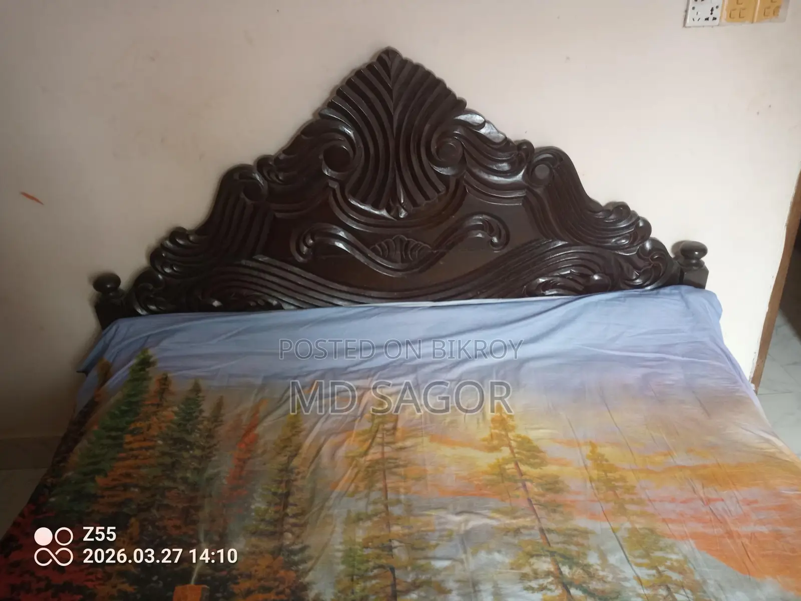 ৬/৭ ফিট খাট, পুরাটা ভালো কাট কোনো সমস্যা নাই শুধু গ্রামে যাব বলে বিক্রি,