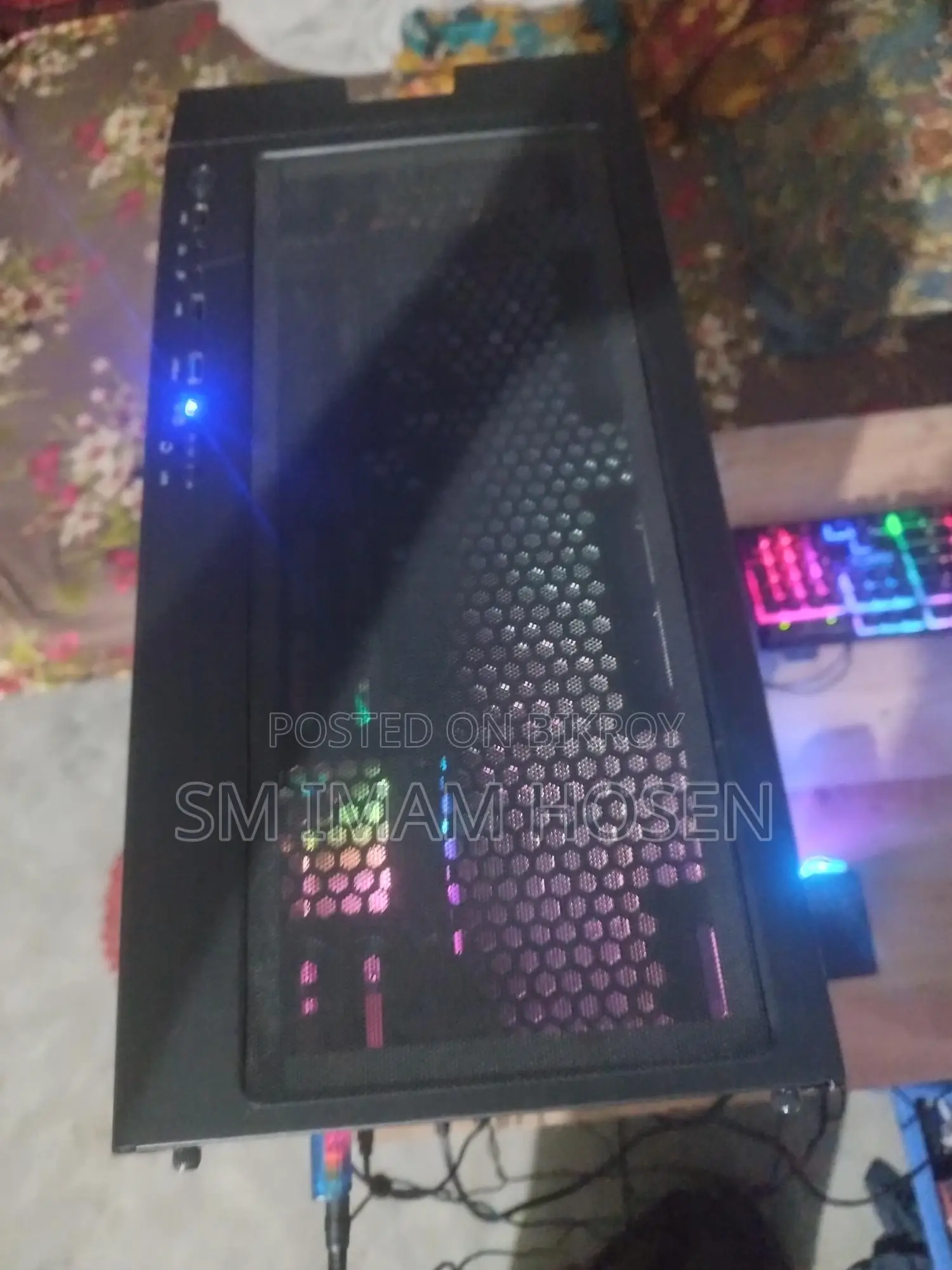 একটি ডেস্কটপ কম্পিউটার বিক্রি করা হবে ।