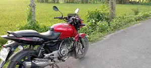Bajaj Pulsar 150 . 2013
