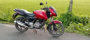 Bajaj Pulsar 150 . 2013