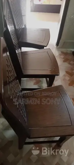 Table with 6 Chairs