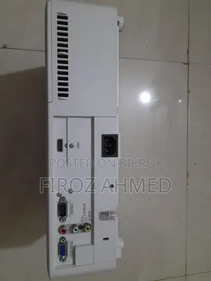 Maxell MC-EX303E 3LCD Projector