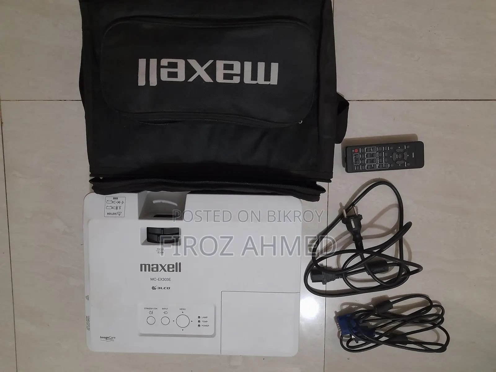 Maxell MC-EX303E 3LCD Projector