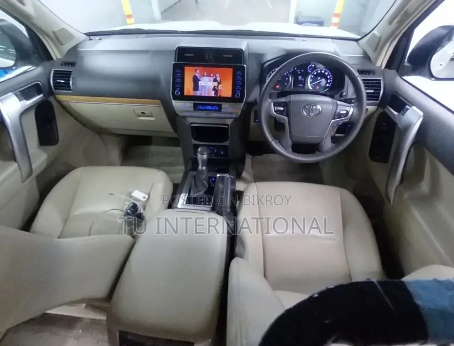 Toyota Prado TX-L 2022