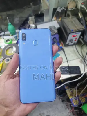 Samsung Galaxy A30 (Used)