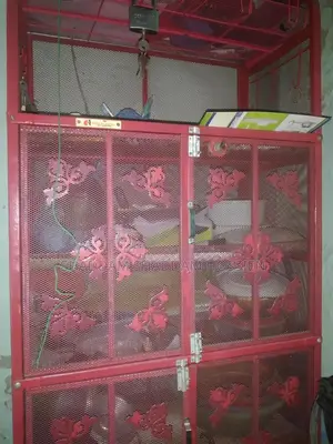 একটি কিচেন রেক বিক্রি হবে